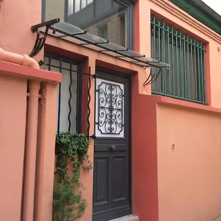 Lovely Little Duplex House Parigi